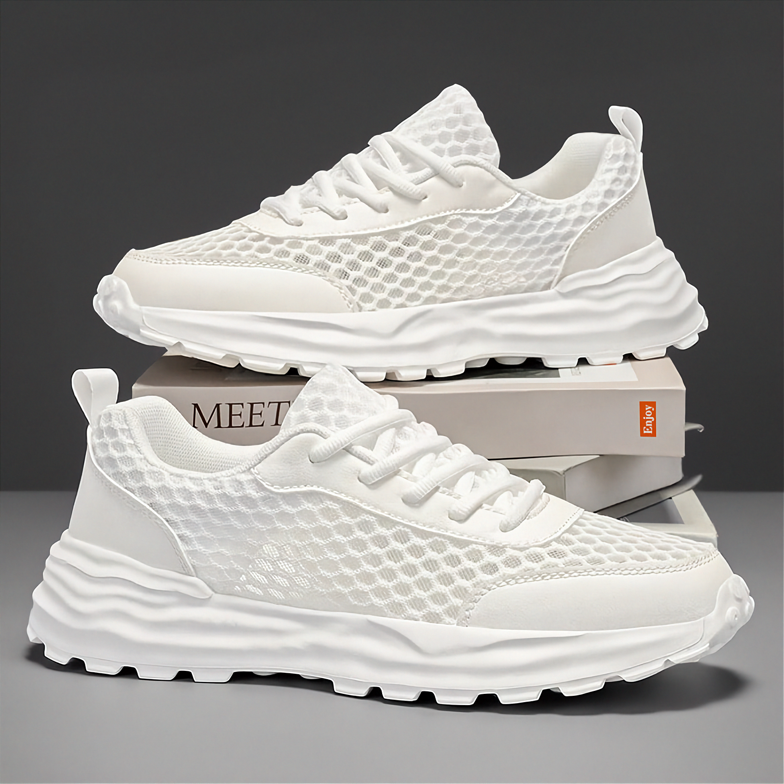 Aero-Chunky Sneaker